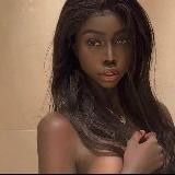 Amira West 🍓